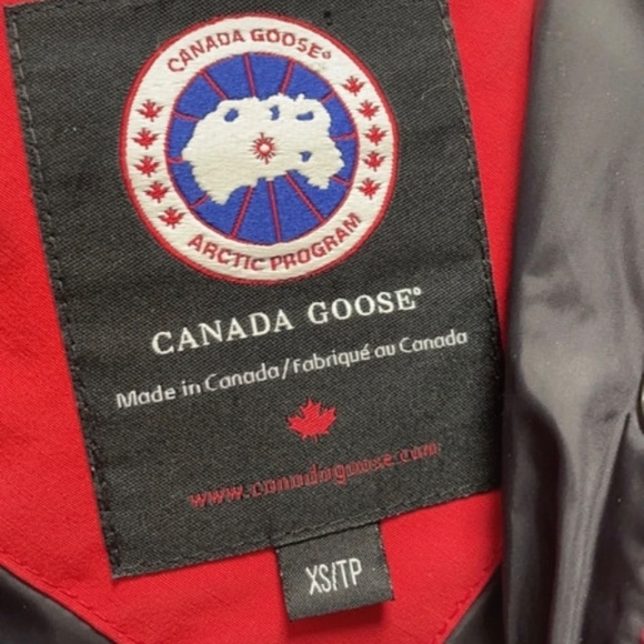 CANADA GOOSE LONG COAT - Picture 5 of 8